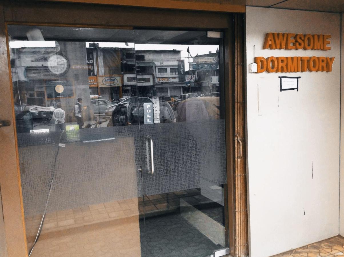 Awesome Dormitory Male Only Bombaim Exterior foto
